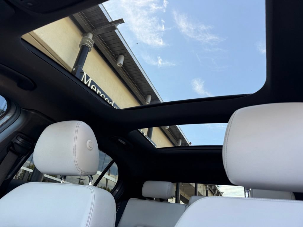 Certified 2017 Mercedes-Benz GLA 250 image 2