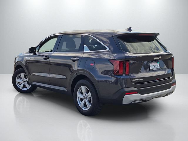 Used 2026 Kia Sorento LX FWD image 6