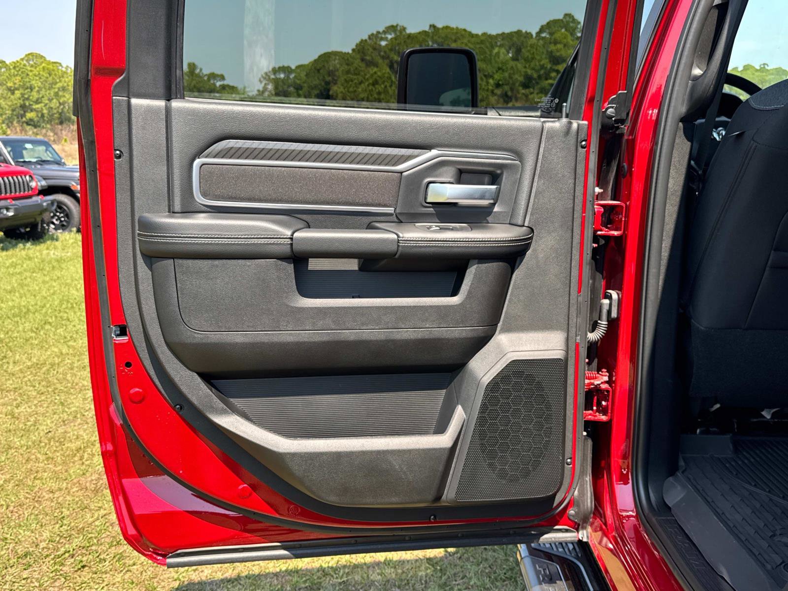 New 2026 RAM 3500 Big Horn AWD/4WD image 12