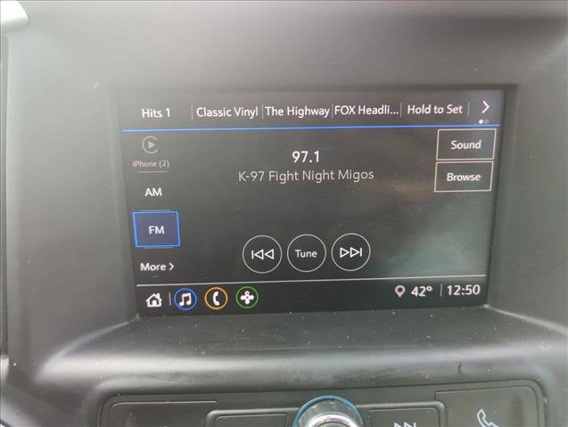 Used 2023 GMC Terrain SLE w/ Driver Convenience Package image 11