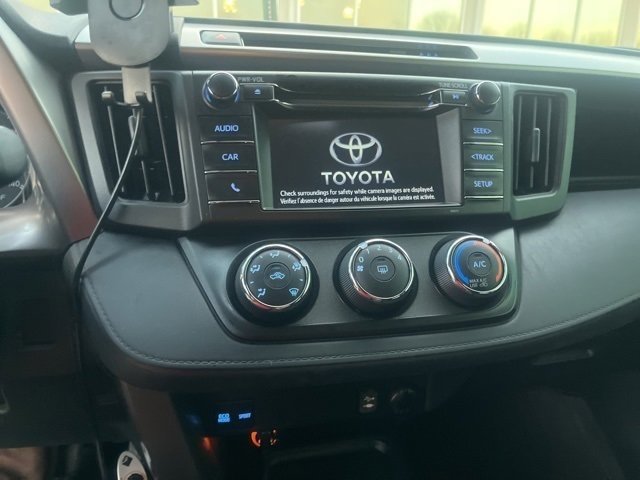 Used 2017 Toyota RAV4 LE image 7