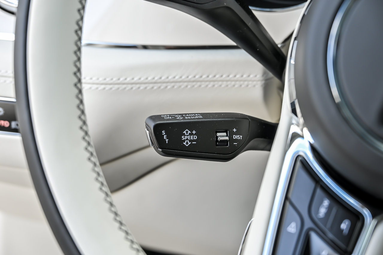 New 2026 Bentley Bentayga AWD/4WD image 32
