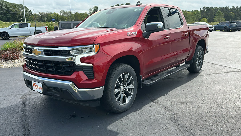 Used 2024 Chevrolet Silverado 1500 LT w/ True North Edition Plus AWD/4WD image 3