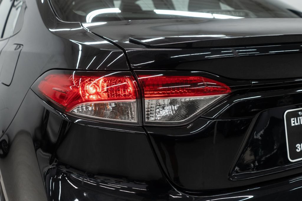 Used 2021 Toyota Corolla SE FWD image 40