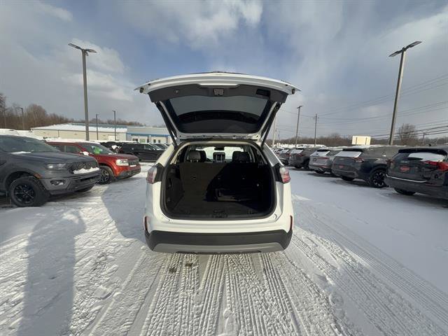 Certified 2023 Ford Edge SEL w/ Convenience Package image 5