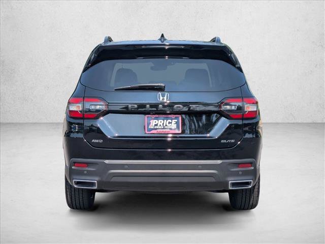 Used 2025 Honda Pilot Elite image 7