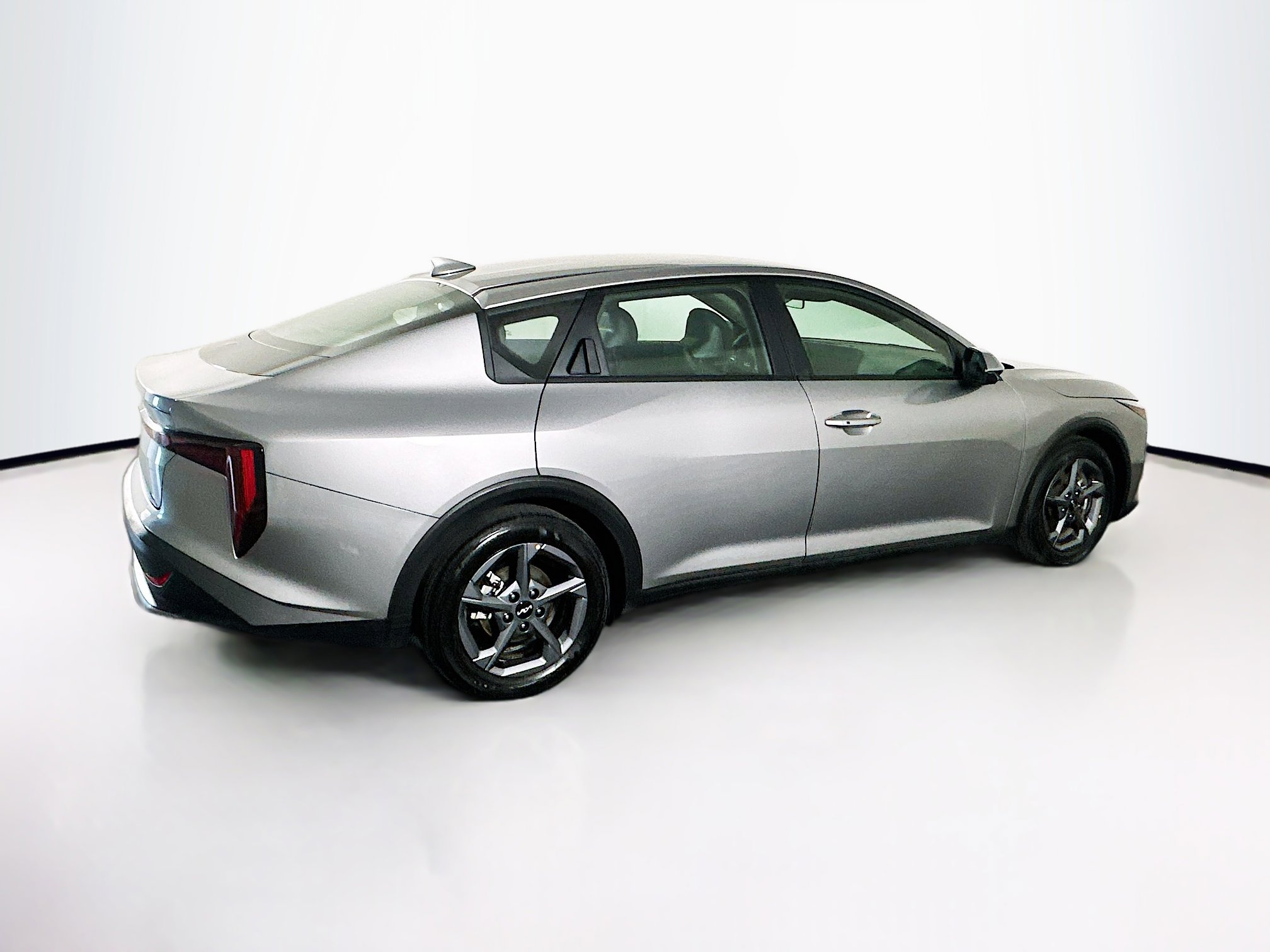 Used 2025 Kia K4 LXS image 10