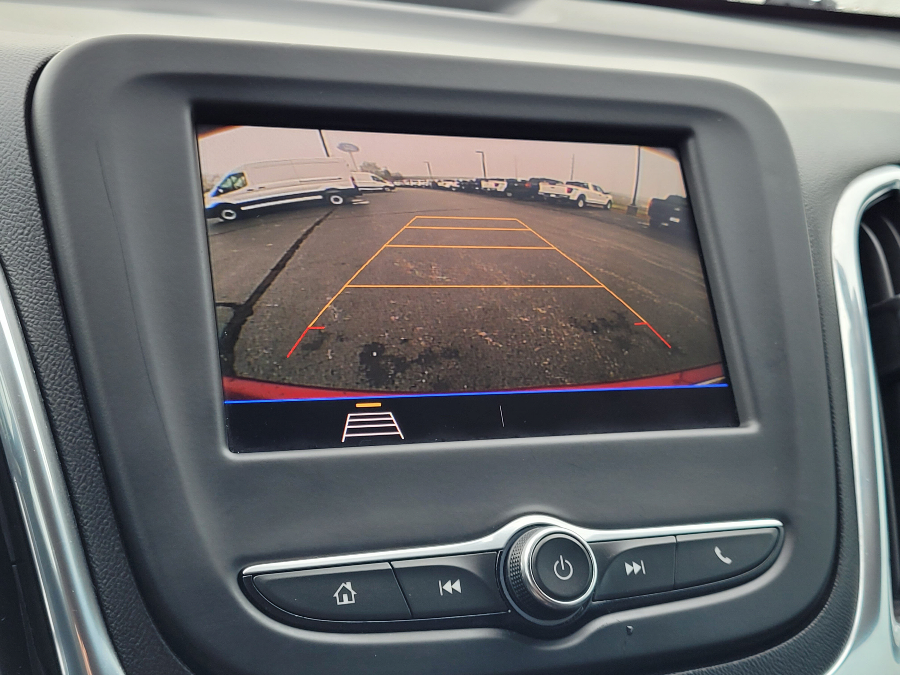 Used 2020 Chevrolet Equinox LT FWD image 21