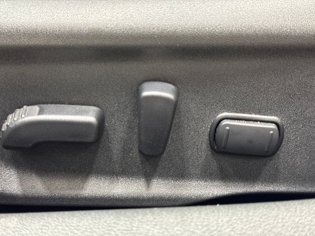 Used 2020 Nissan Sentra SV w/ SV Premium Package FWD image 17