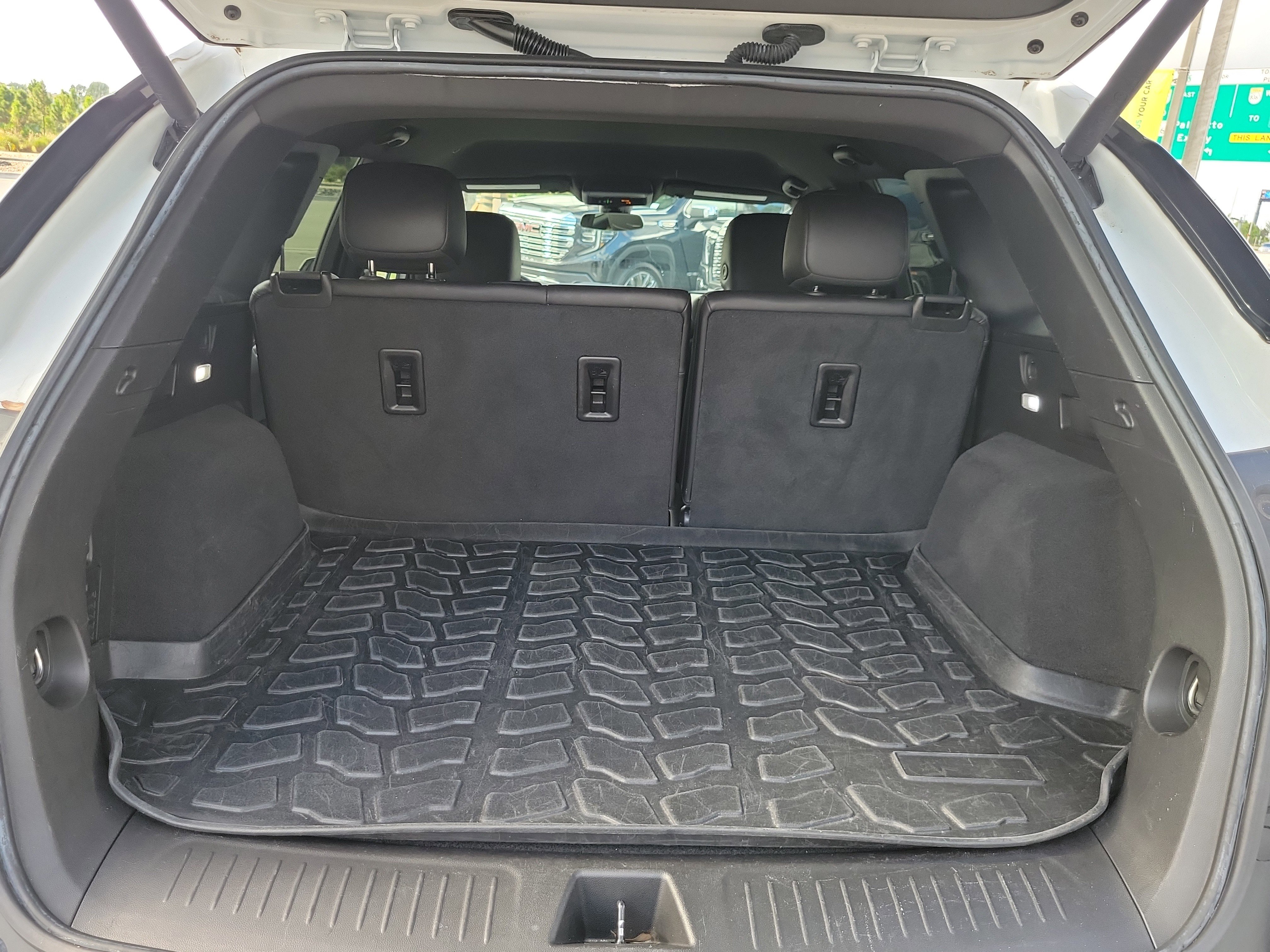 Used 2022 Cadillac XT5 Luxury image 16