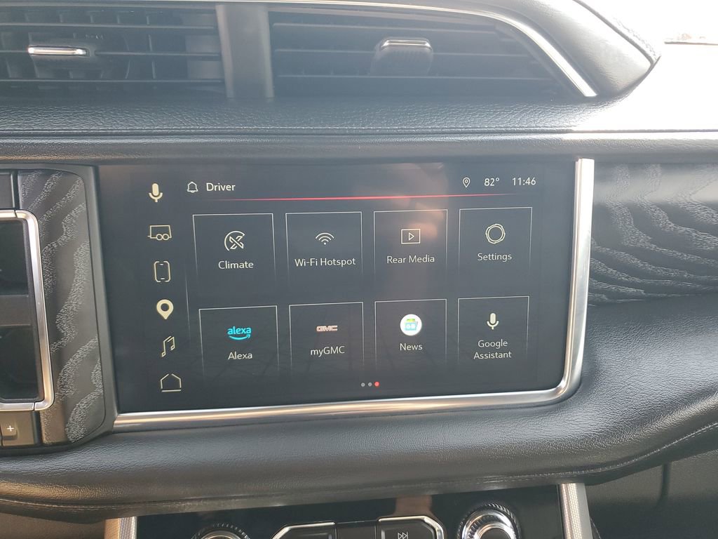 Used 2024 GMC Yukon XL Denali w/ Advanced Technology Package image 21