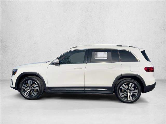 Used 2025 Mercedes-Benz GLB 250 4MATIC image 9