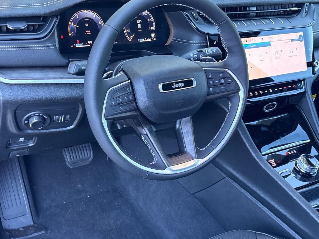 New 2027 Jeep Grand Cherokee 4WD image 12