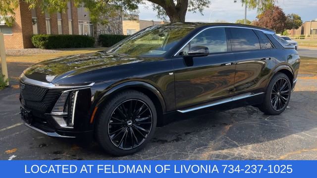 Used 2025 Cadillac Lyriq Luxury image 4