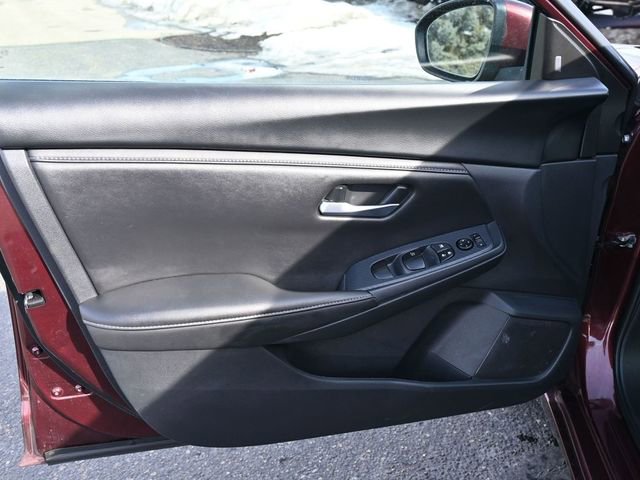 Used 2024 Nissan Sentra SV image 18