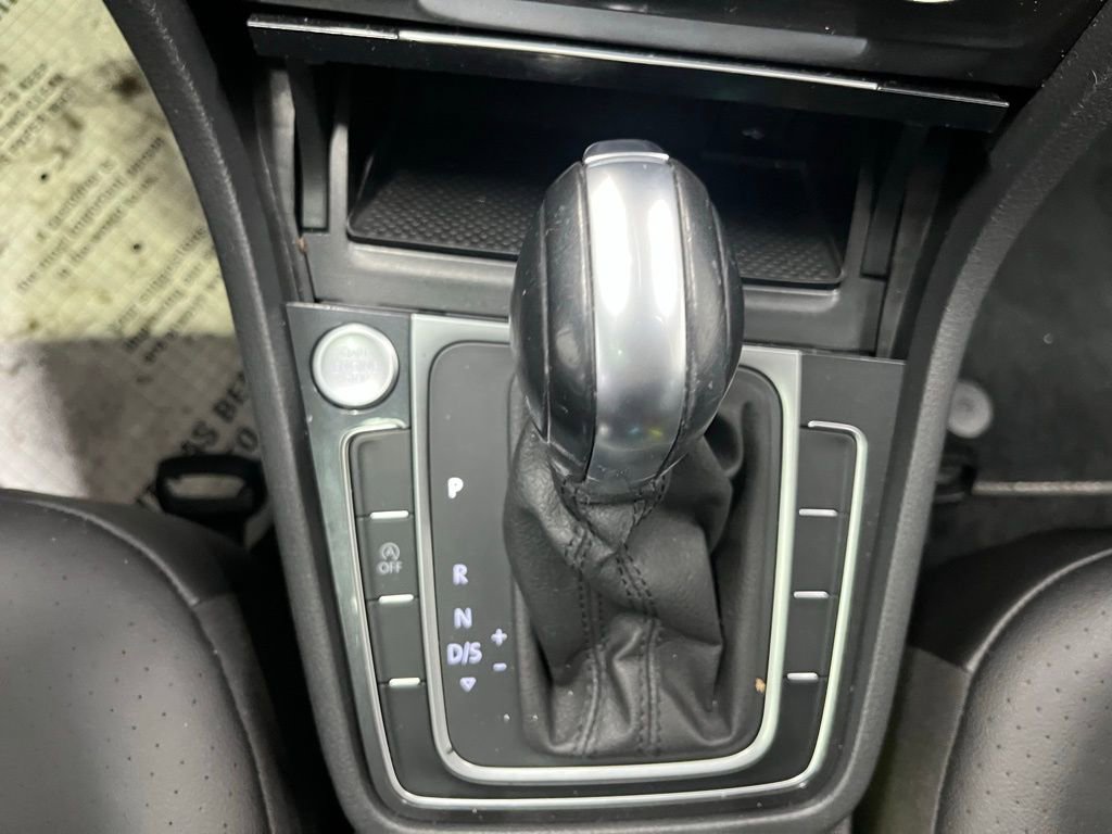 Used 2019 Volkswagen Golf SE w/ Driver Assistance Package image 15