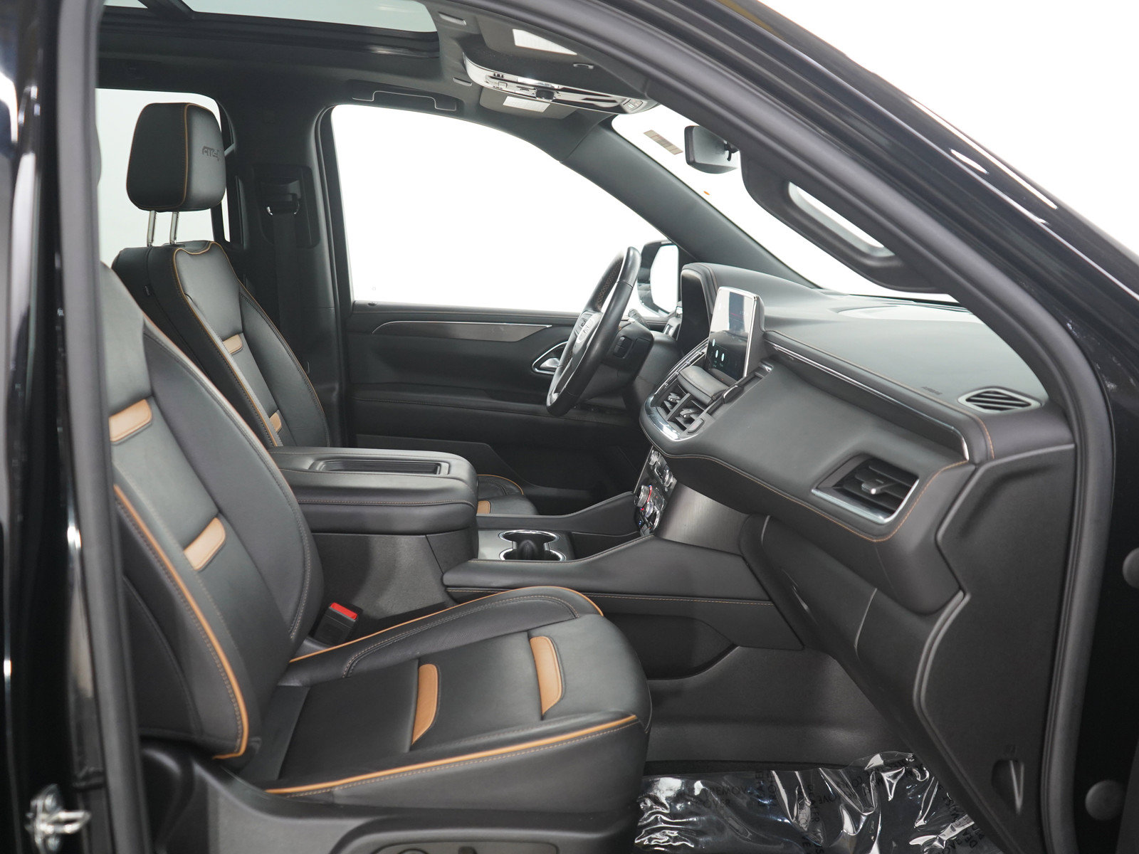 Used 2022 GMC Yukon AT4 AWD/4WD image 11