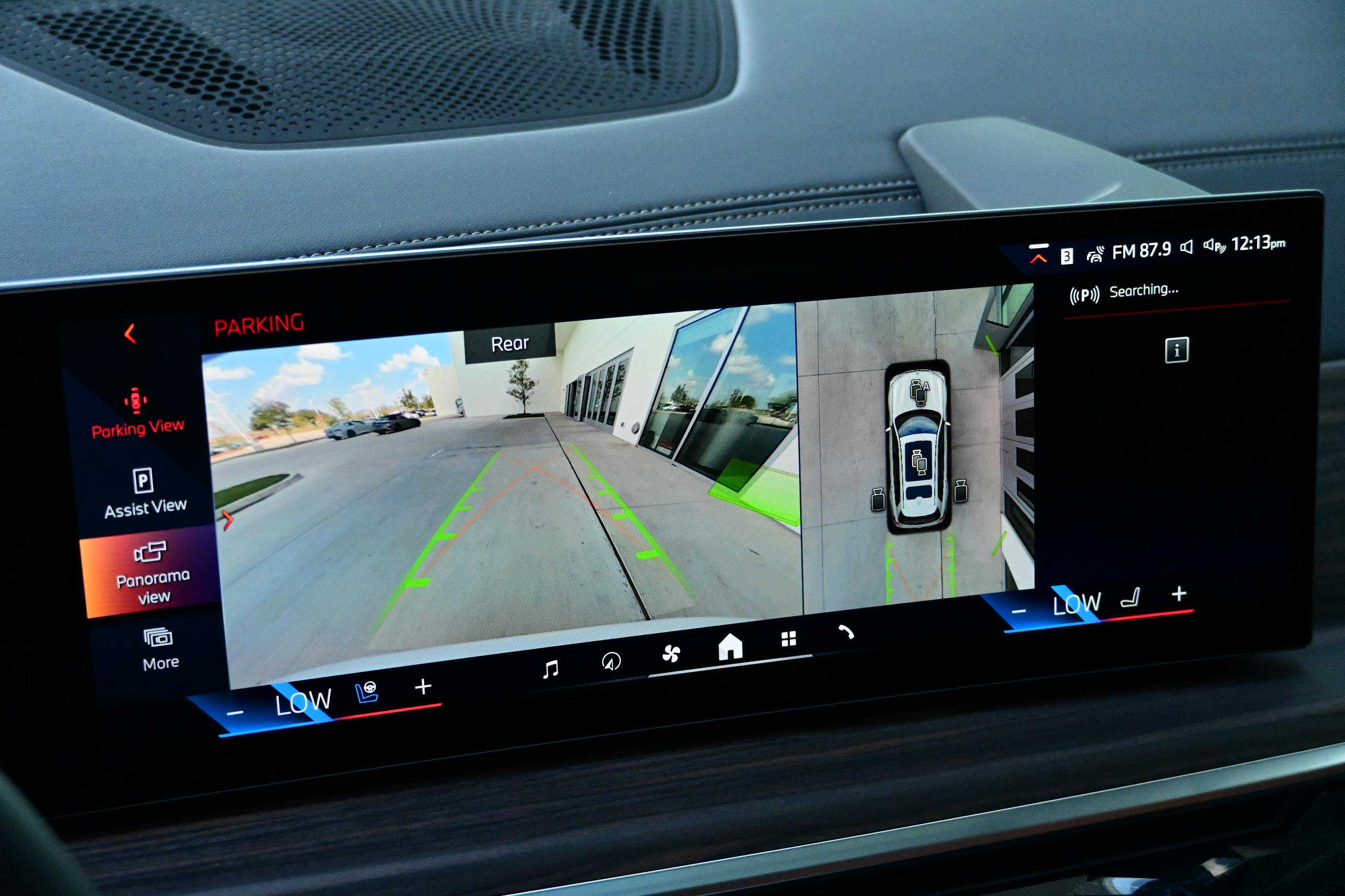 New 2026 BMW X7 xDrive40i w/ M Sport Package image 16