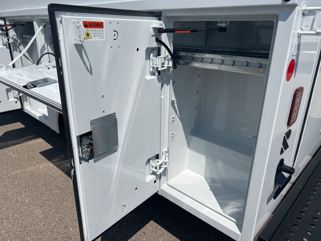 New 2025 Chevrolet Express 3500 w/ Power Convenience Package image 13