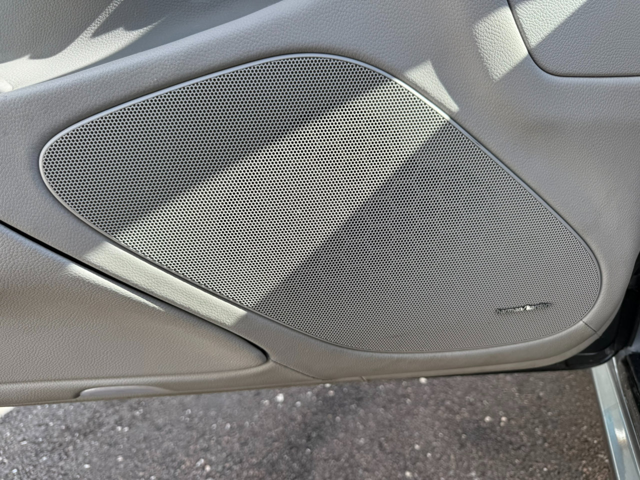 Used 2012 Mercedes-Benz SL 550 image 32