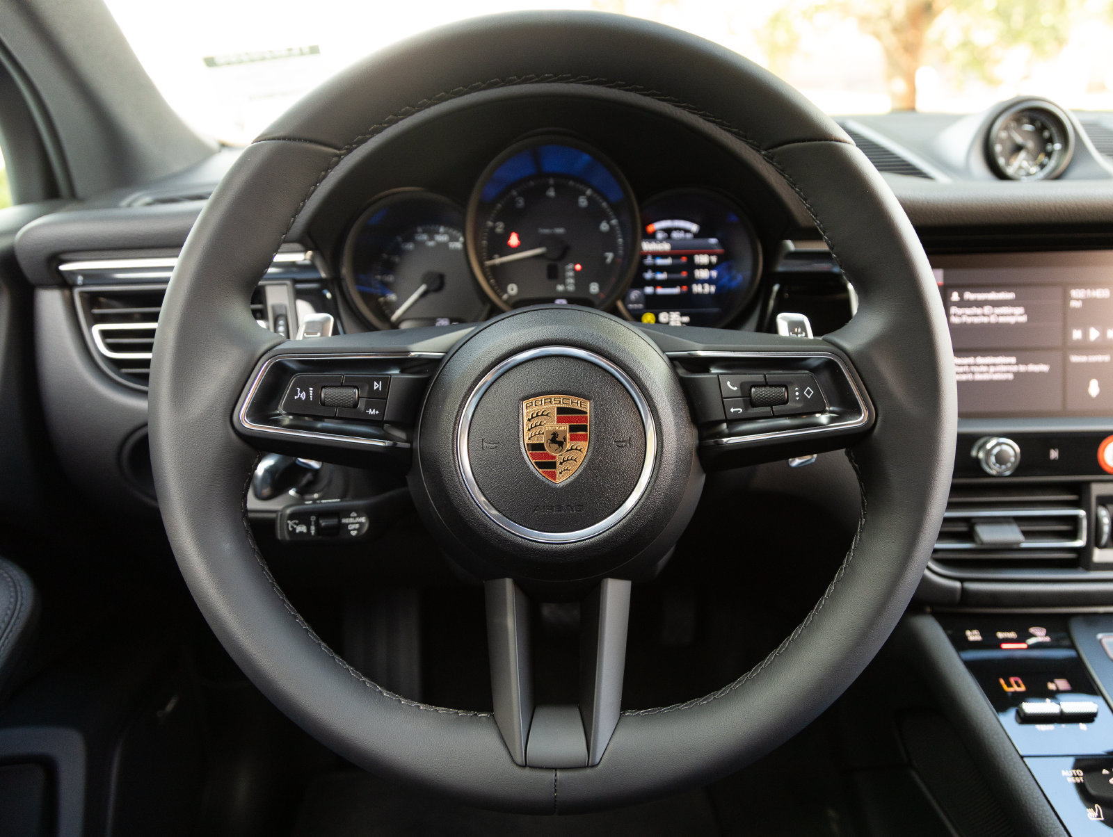 New 2026 Porsche Macan AWD/4WD image 13