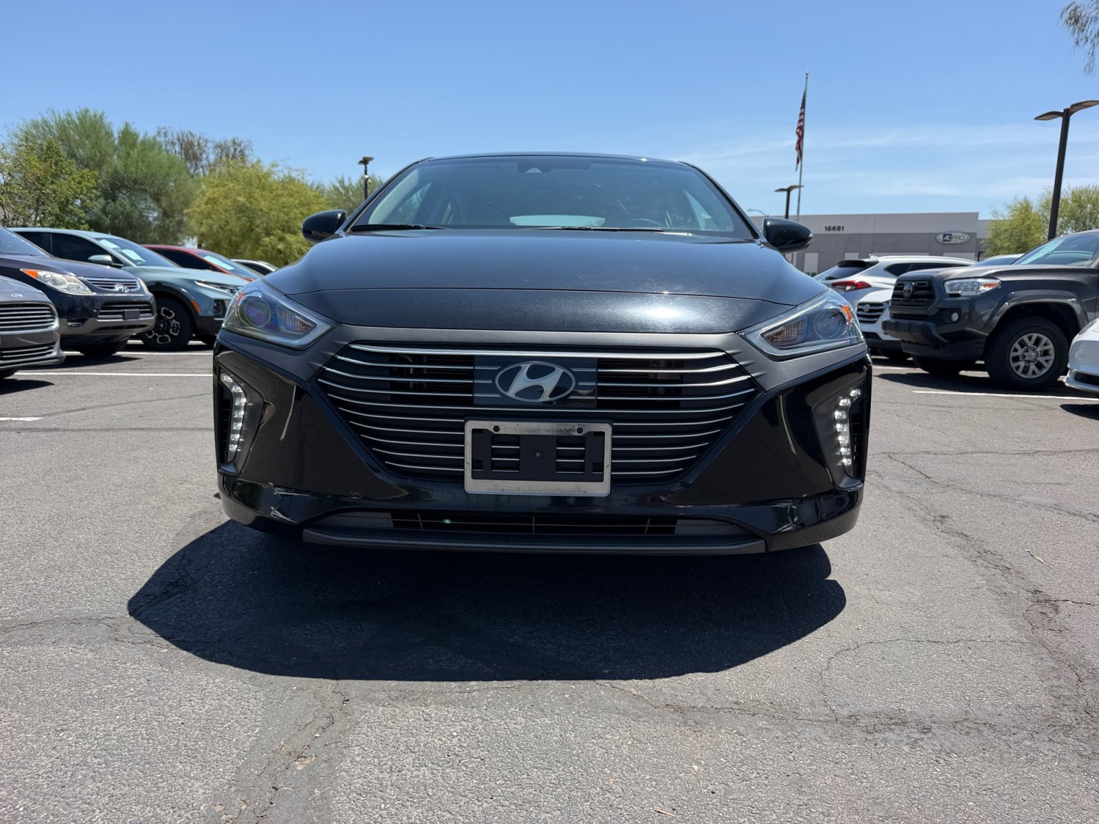 Used 2019 Hyundai Ioniq Limited FWD image 19