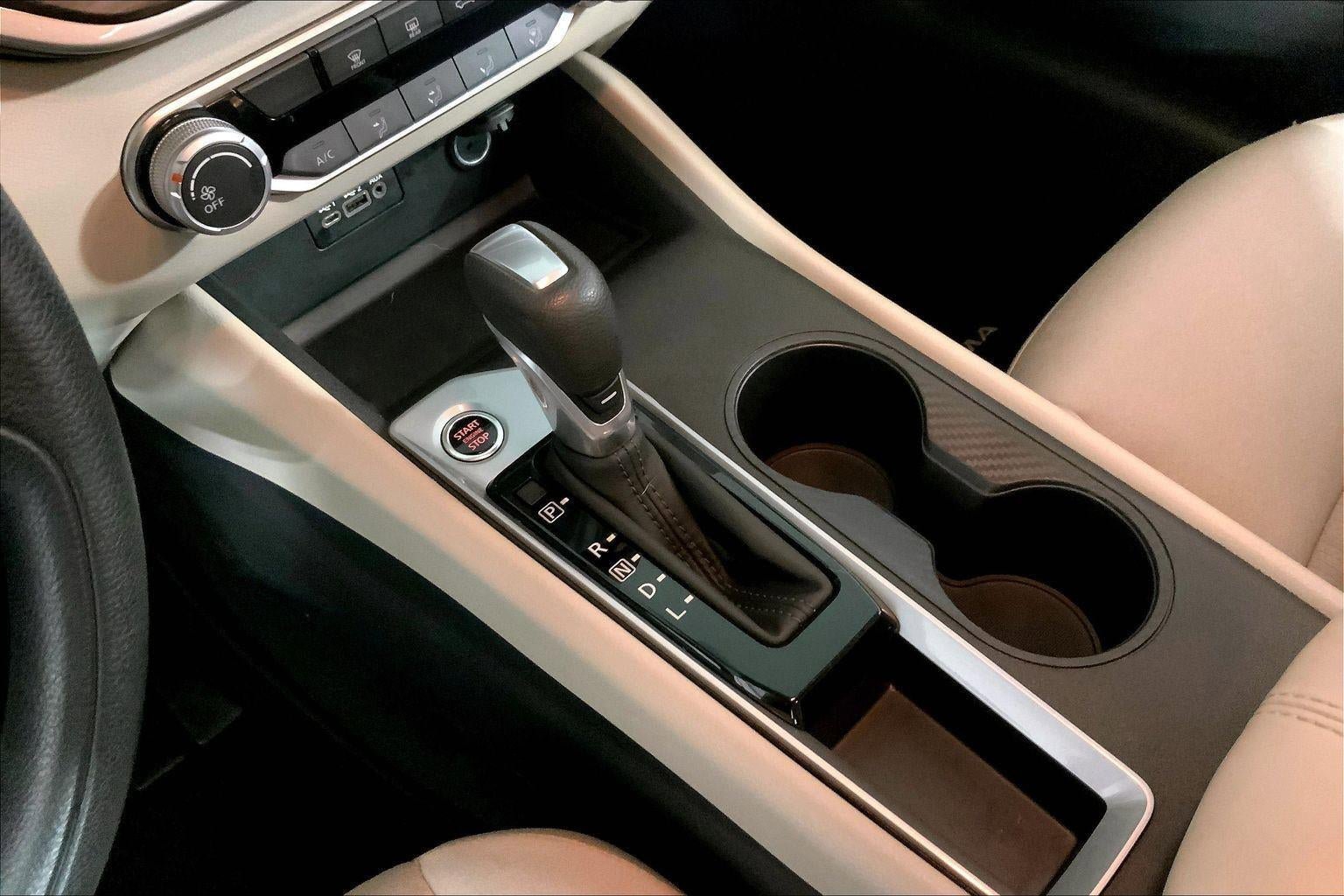 Used 2025 Nissan Altima 2.5 SV image 17