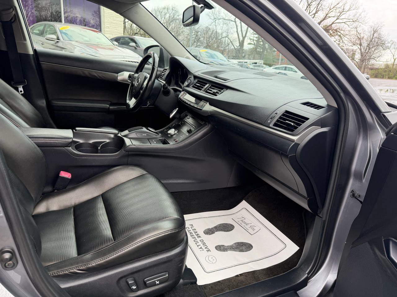 Used 2013 Lexus CT 200h w/ Premium Pkg w/Navigation image 17