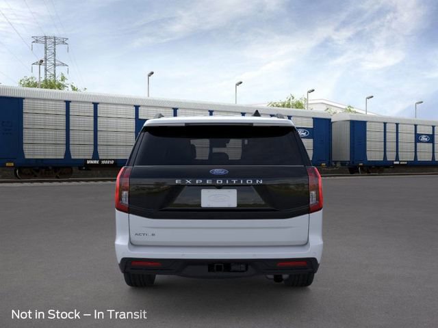 New 2026 Ford Expedition Active RWD image 4