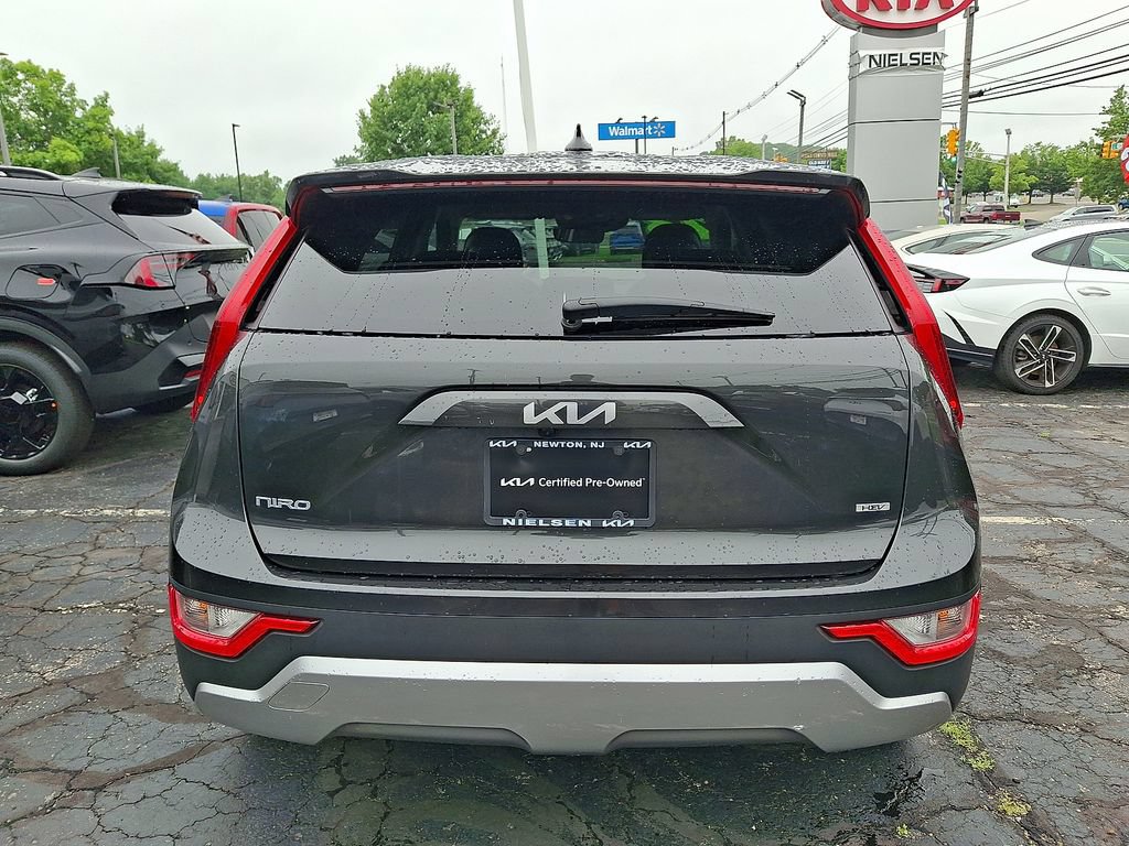 Certified 2023 Kia Niro LX FWD image 14