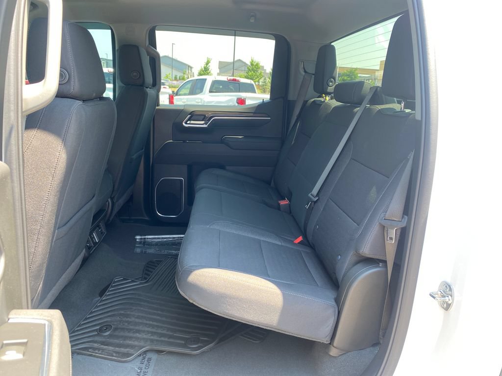 Used 2025 Chevrolet Silverado 1500 LT AWD/4WD image 24
