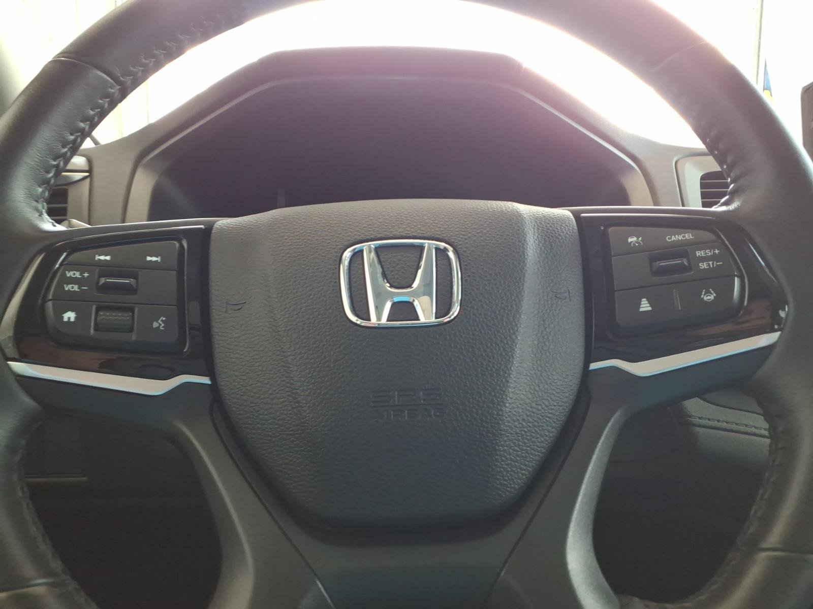 Certified 2025 Honda Odyssey EX-L image 32