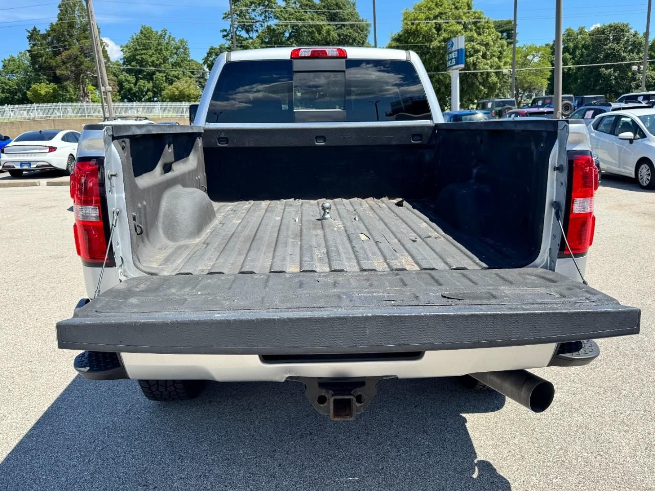 Used 2019 GMC Sierra 2500 Denali w/ Duramax Plus Package AWD/4WD image 6