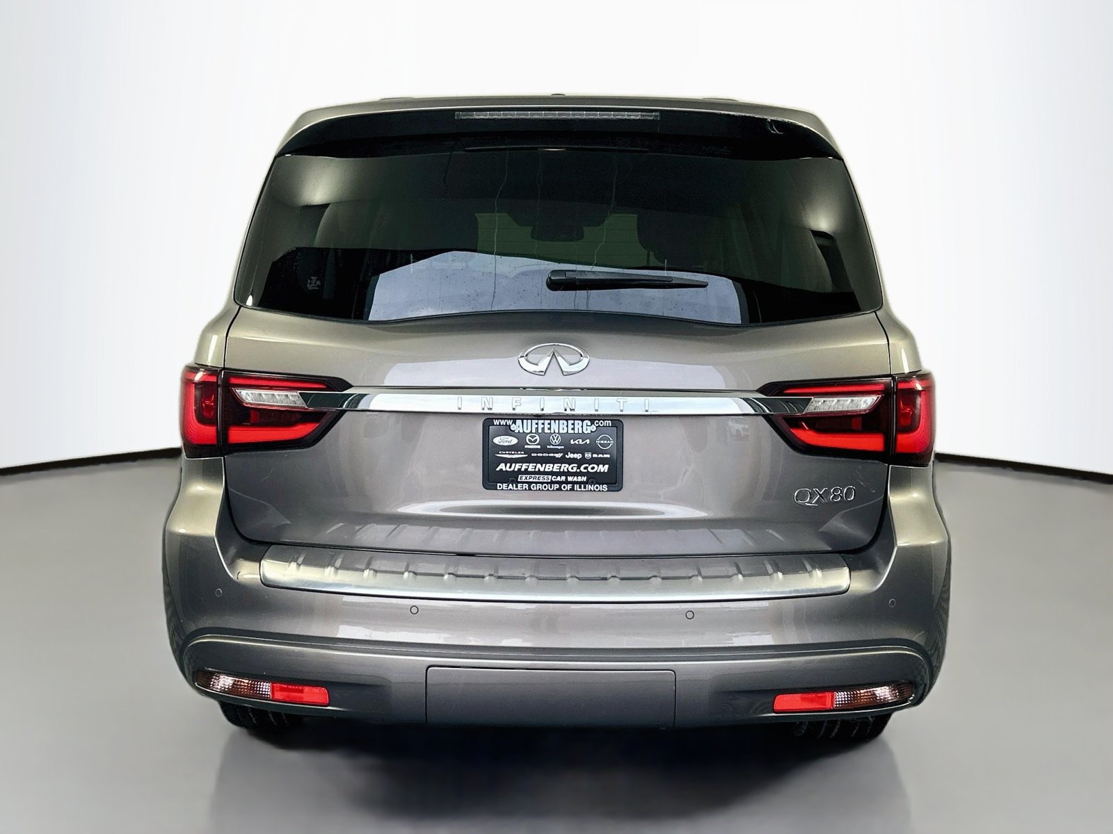 Used 2018 INFINITI QX80 2WD w/ Driver Assistance Package image 6