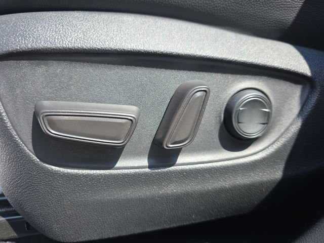 Used 2021 Toyota Highlander XSE FWD image 29