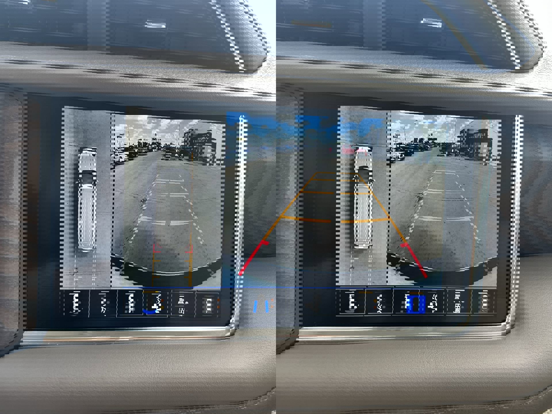 Certified 2023 GMC Yukon XL Denali image 57