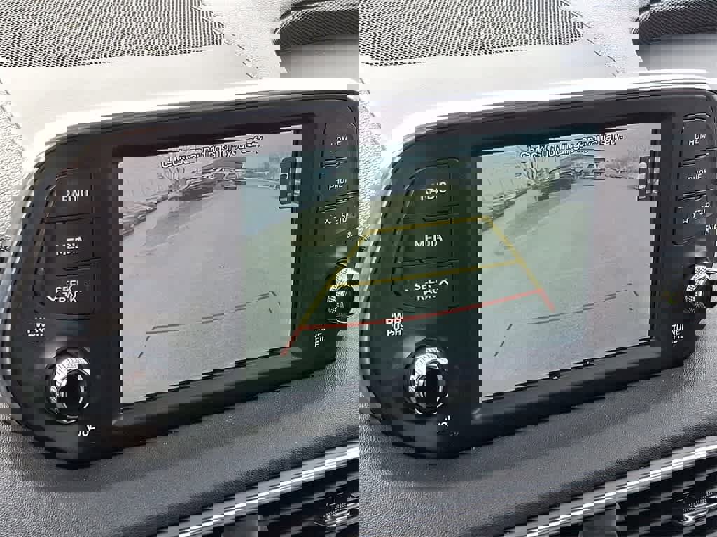 Used 2020 Hyundai Santa Fe SEL w/ Convenience + Premium Package image 18