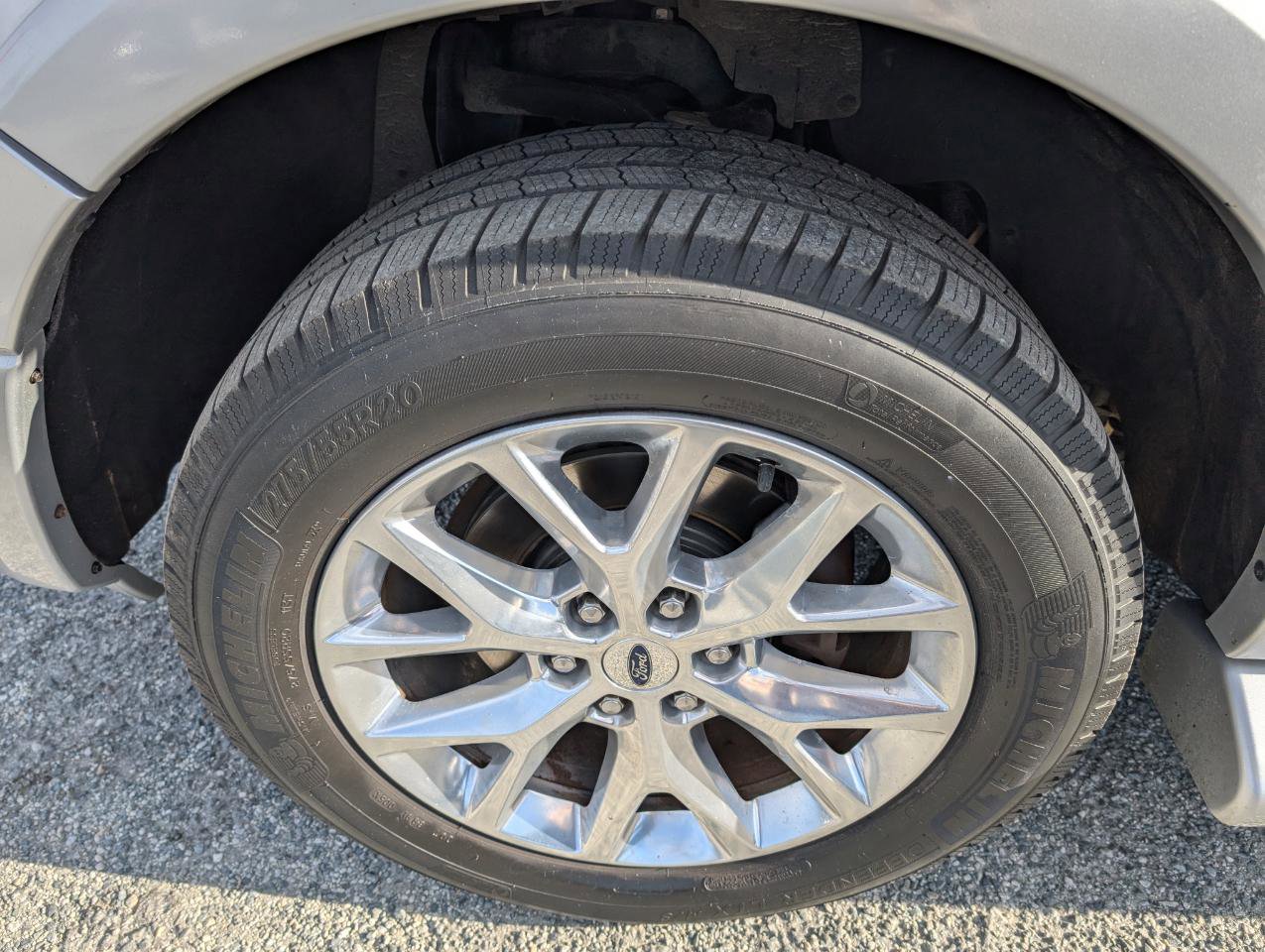 Used 2017 Ford Expedition Limited image 12