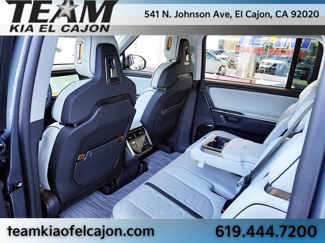 Used 2026 Rivian R1S Adventure AWD/4WD image 21