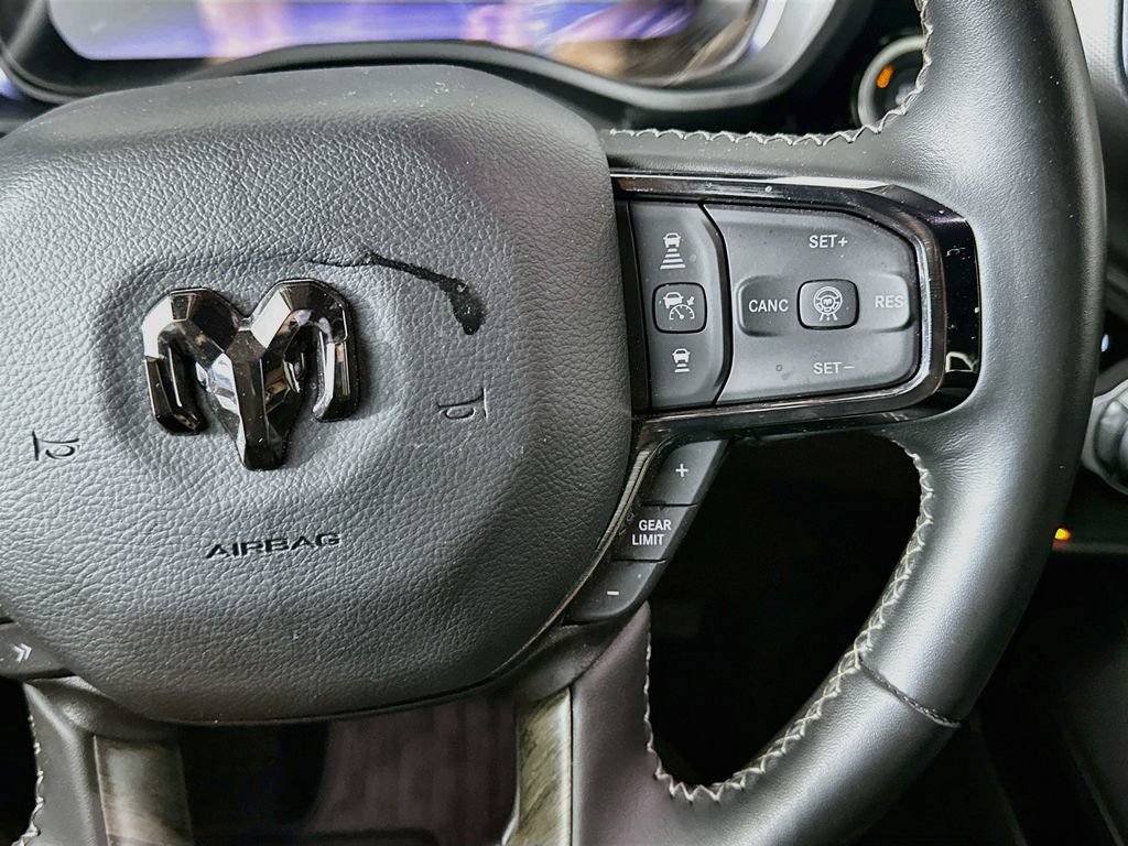 Used 2025 RAM 1500 Limited AWD/4WD image 27