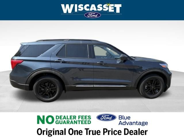 Certified 2022 Ford Explorer XLT w/ Equipment Group 202A image 6