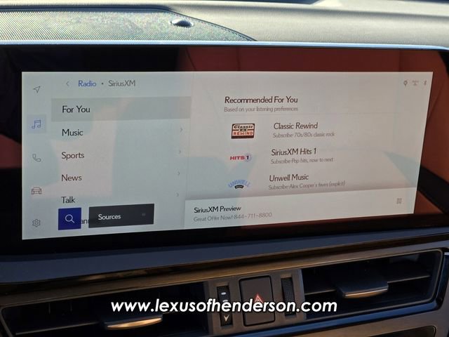 Used 2025 Lexus ES 300h w/ Premium Package image 23