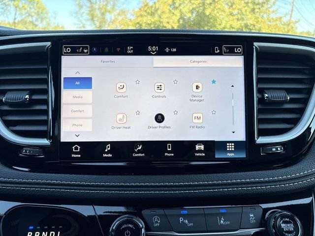 Used 2026 Chrysler Pacifica Select AWD/4WD image 27