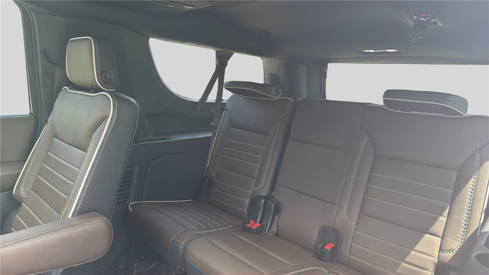 New 2026 GMC Yukon XL Denali Ultimate w/ LPO, Floor Liner Package AWD/4WD image 19
