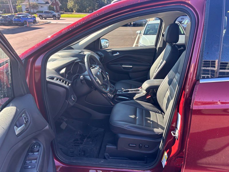 Used 2016 Ford Escape Titanium AWD/4WD image 9
