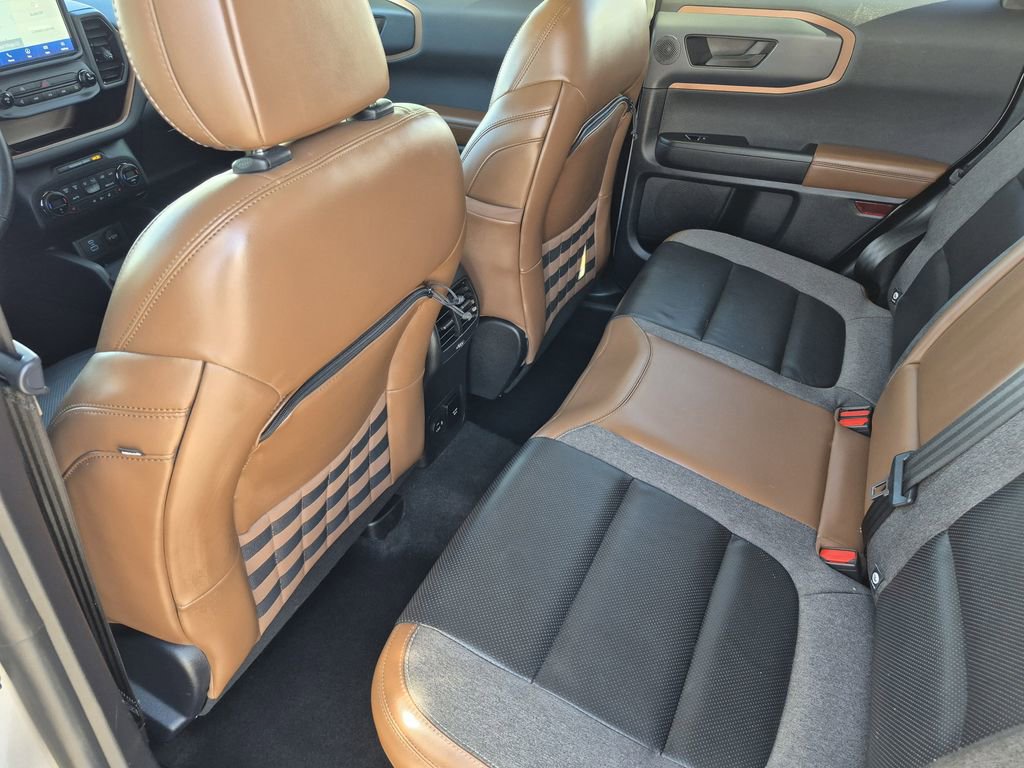 Used 2021 Ford Bronco Sport Outer Banks w/ Outer Banks Package (96D) image 13