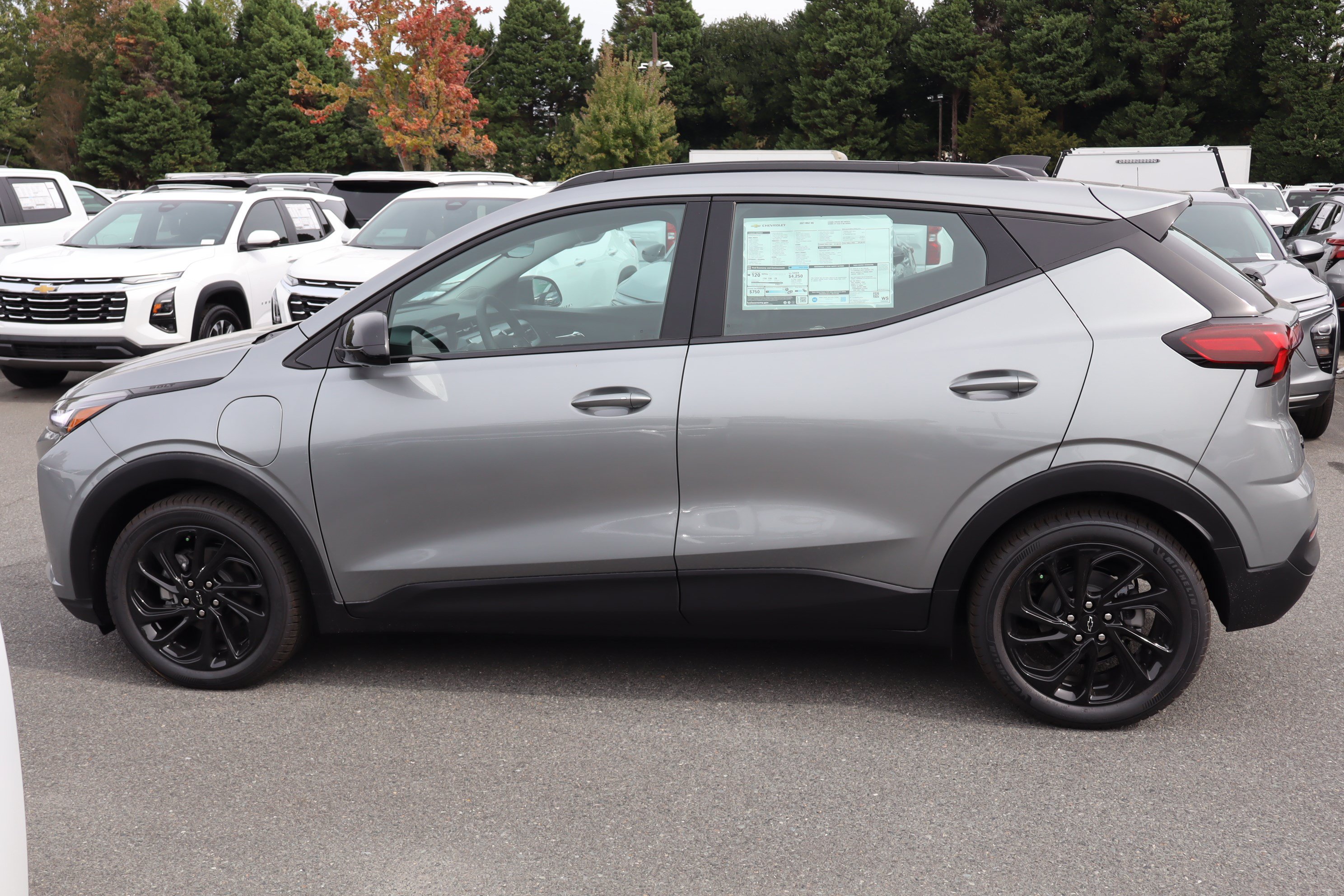 New 2027 Chevrolet Bolt RS w/ Technology Package FWD image 6