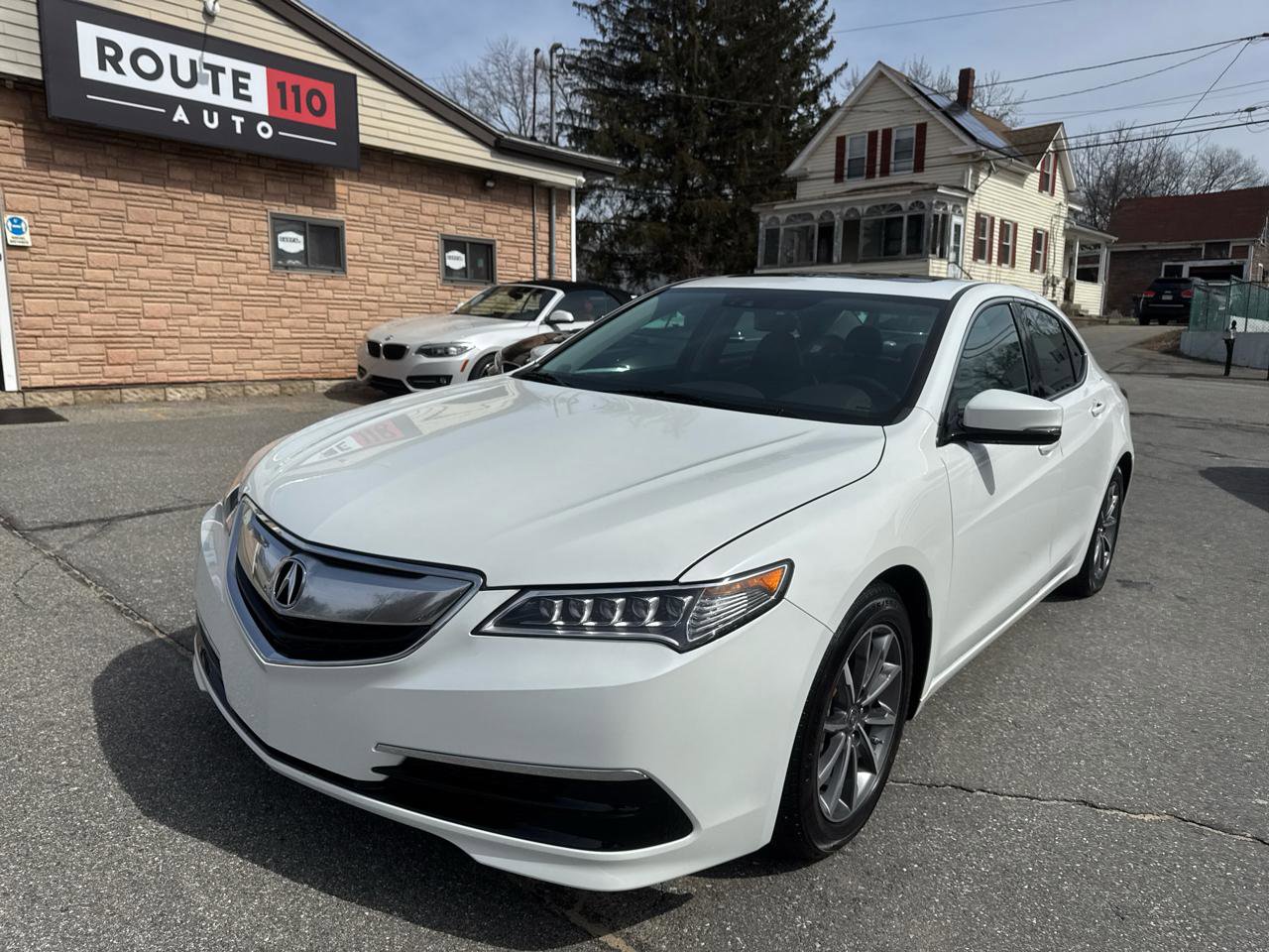 Used 2015 Acura TLX w/ Technology Package FWD image 2