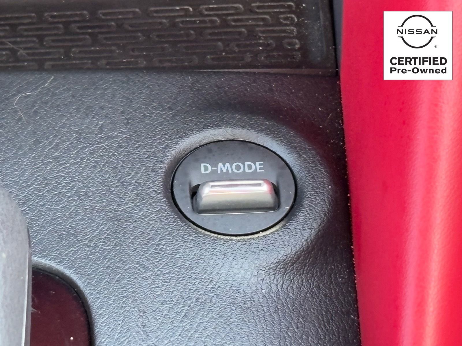 Certified 2024 Nissan Z Performance w/ Floor Mat Package image 26