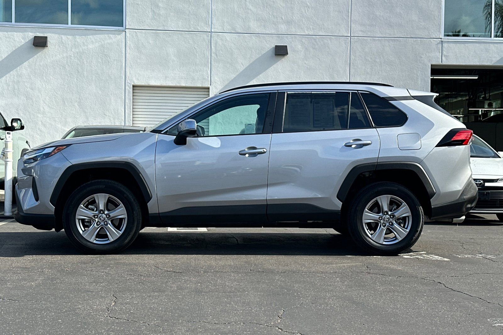 Certified 2023 Toyota RAV4 XLE w/ Convenience Package FWD image 7